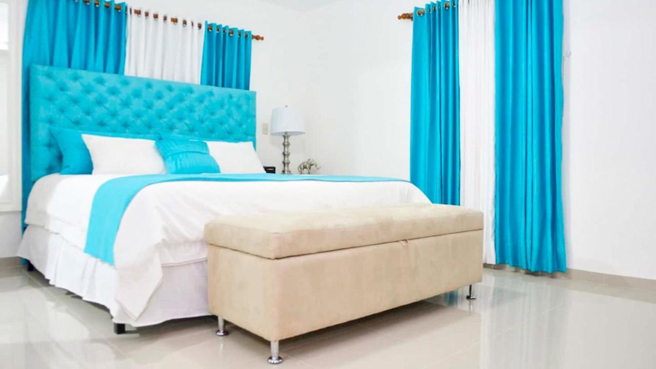 Dolce Villas At Harmony 2 산티아고 데 로스 카바예로스 외부 사진